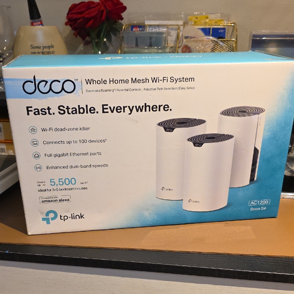 TP-Link Deco S4 Mesh Wi‑Fi System in White and Blue Accents